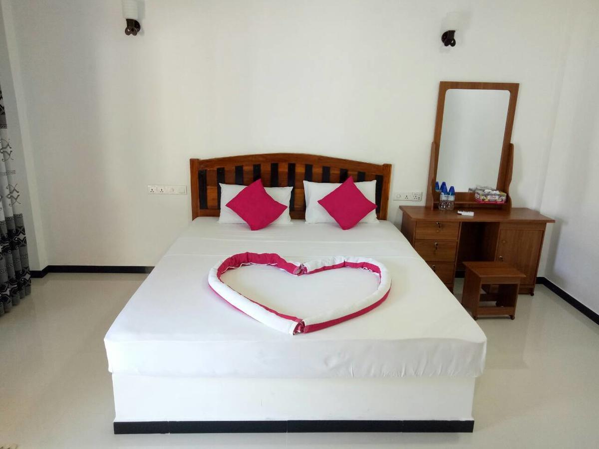 White Lion Paradise Dikwella Batigama ภายนอก รูปภาพ